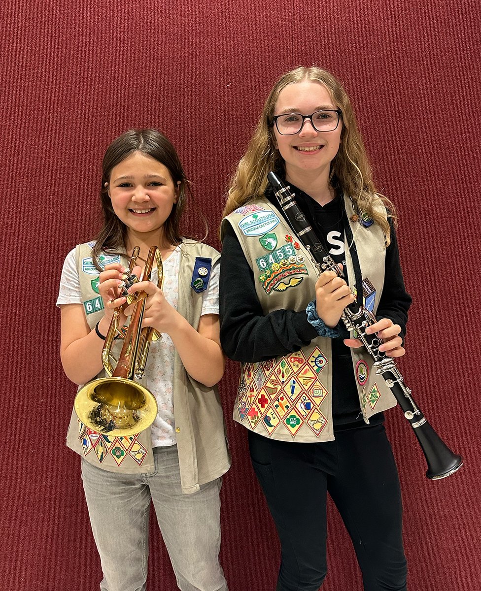 On February 8th, someone donated this awesome trumpet & gorgeous clarinet!